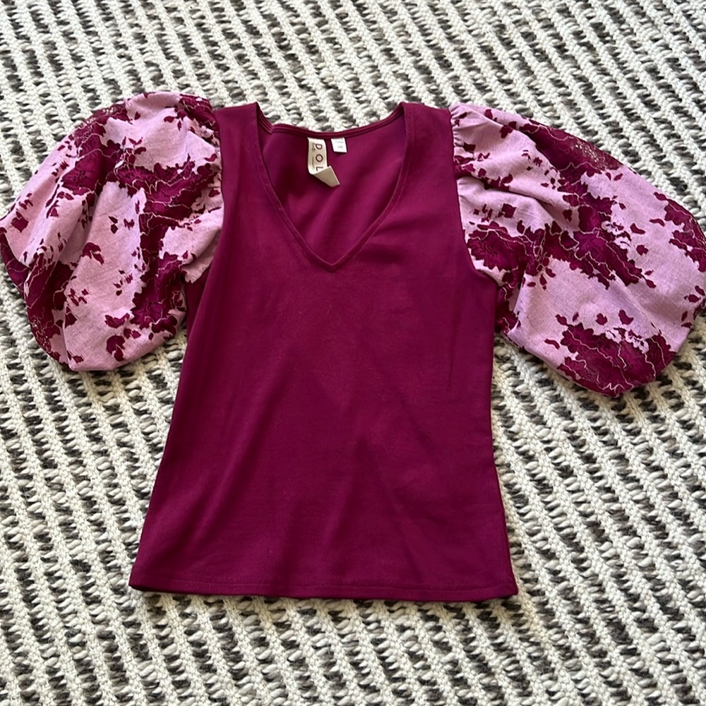 Dolan top